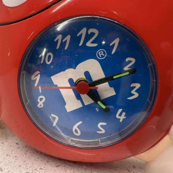 VINTAGE M&M ALARM CLOCK RED - Picture 3 of 3